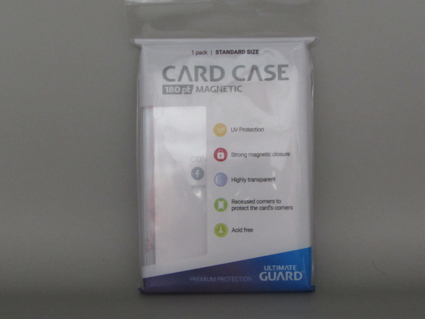 Ultimate gaurd 180pt card case magnetic